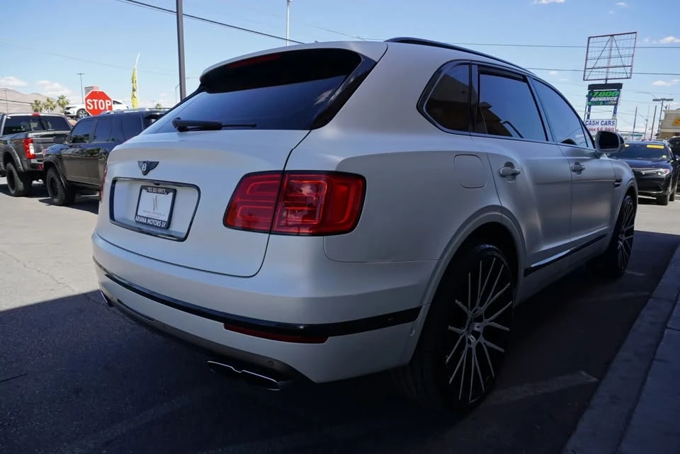 2019 Bentley Bentayga - Image 9 of 20