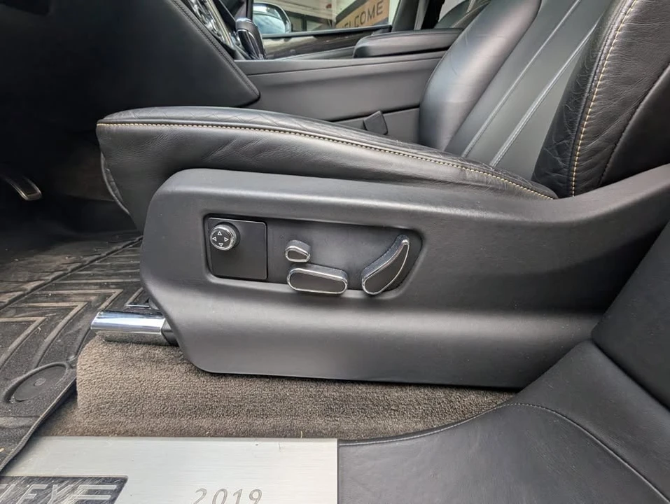 2019 Bentley Bentayga - Image 12 of 15
