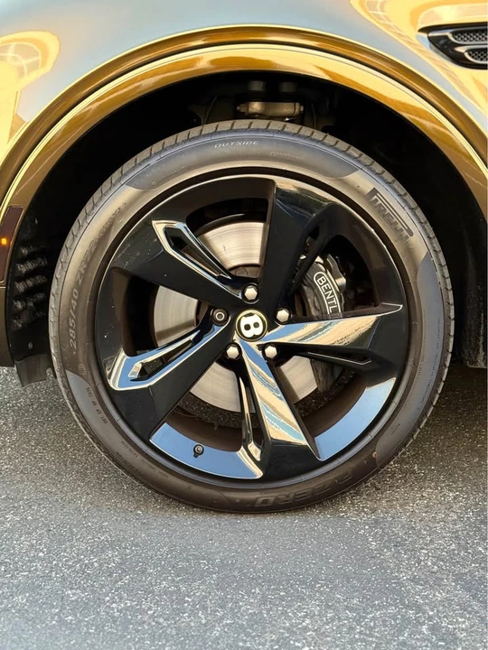 2019 Bentley Bentayga - Image 10 of 10
