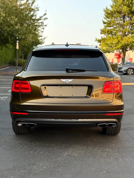2019 Bentley Bentayga - Image 4 of 10