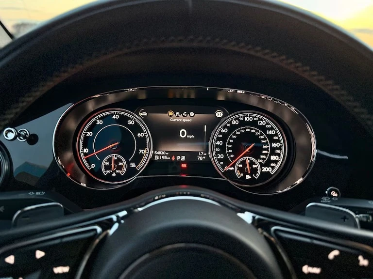2019 Bentley Bentayga - Image 13 of 20