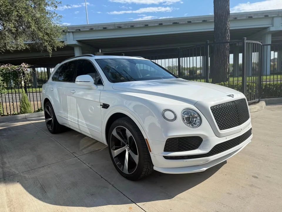 2019 Bentley Bentayga - Image 5 of 7