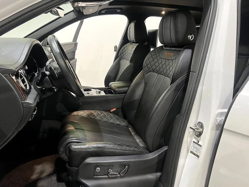 2019 Bentley Bentayga - Image 12 of 12