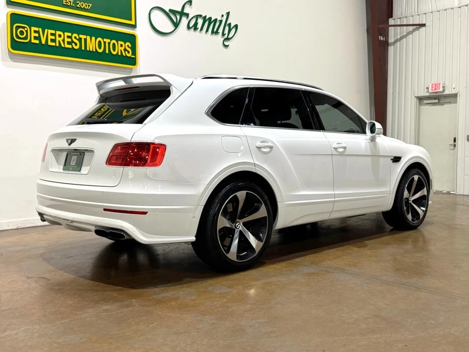 2019 Bentley Bentayga - Image 7 of 12