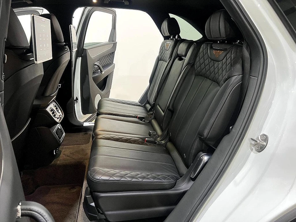 2019 Bentley Bentayga - Image 14 of 21