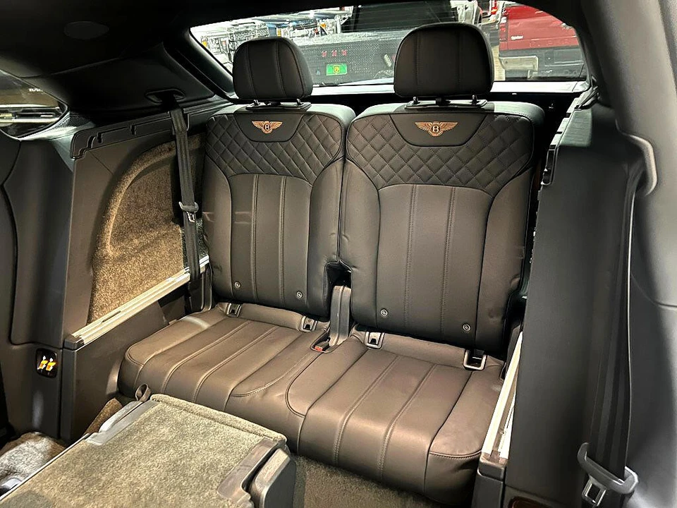 2019 Bentley Bentayga - Image 18 of 21