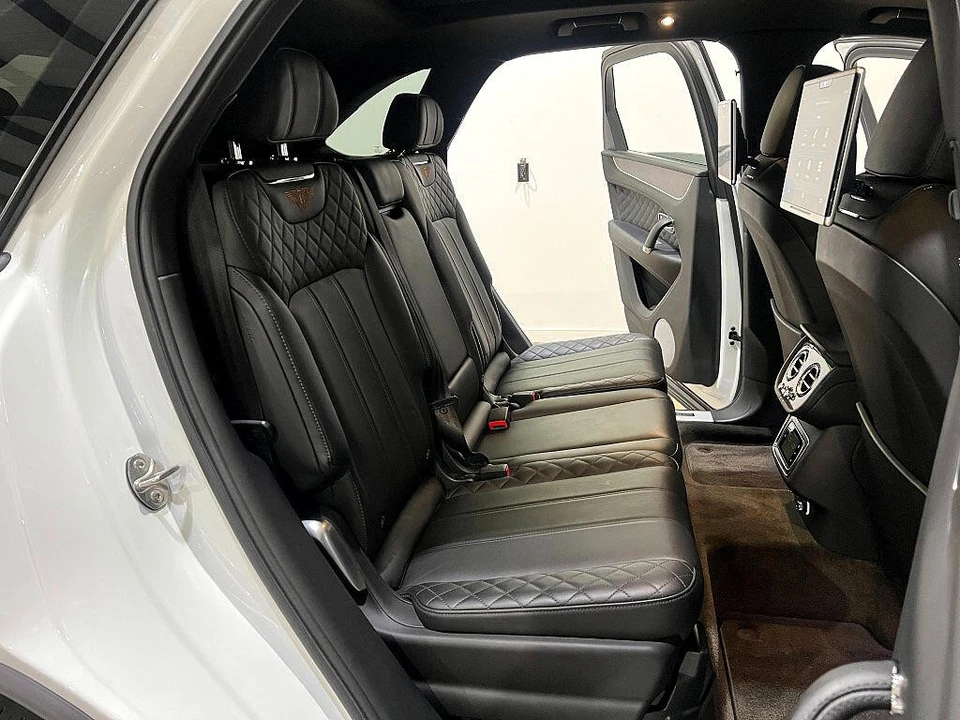 2019 Bentley Bentayga - Image 15 of 21