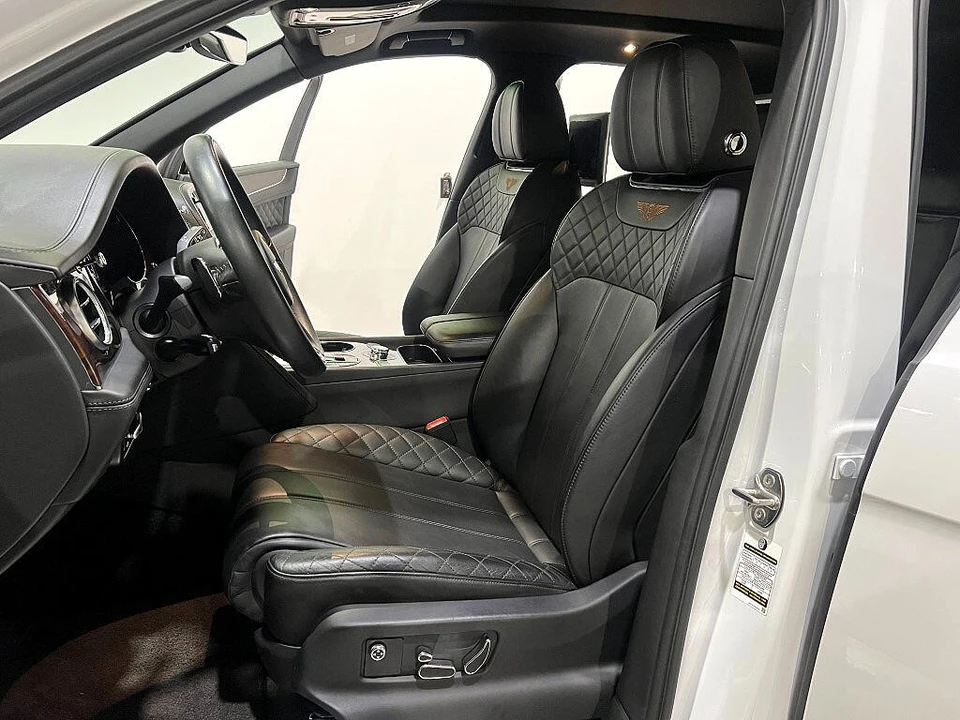 2019 Bentley Bentayga - Image 12 of 21