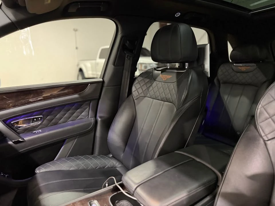 2019 Bentley Bentayga - Image 14 of 20
