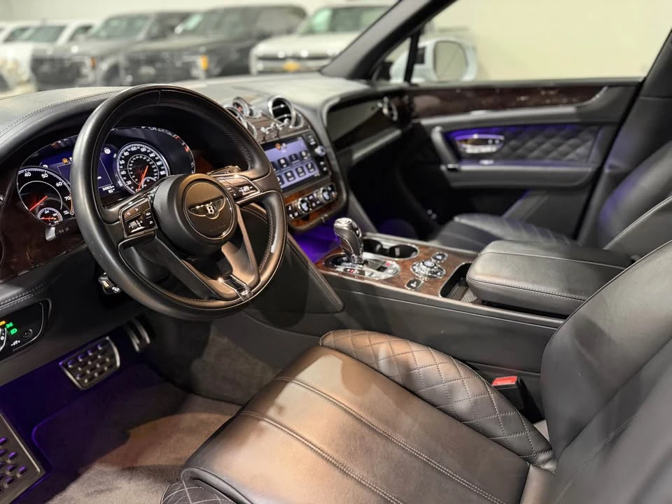 2019 Bentley Bentayga - Image 9 of 20