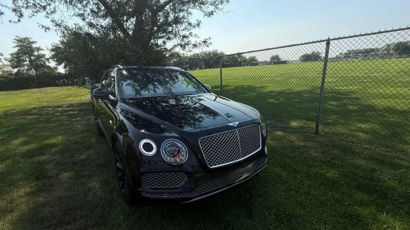 2019 Bentley Bentayga - Image 8 of 12