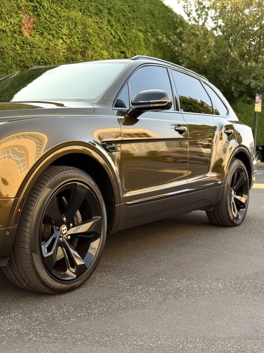 2019 Bentley Bentayga - Image 10 of 20