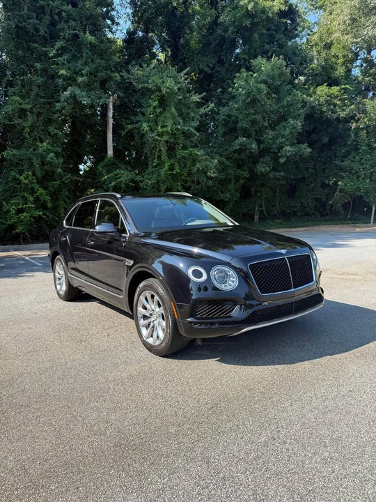 2019 Bentley Bentayga - Image 8 of 17