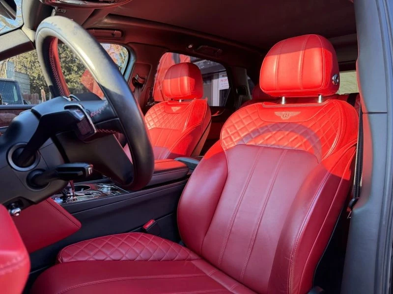 2019 Bentley Bentayga - Image 11 of 12