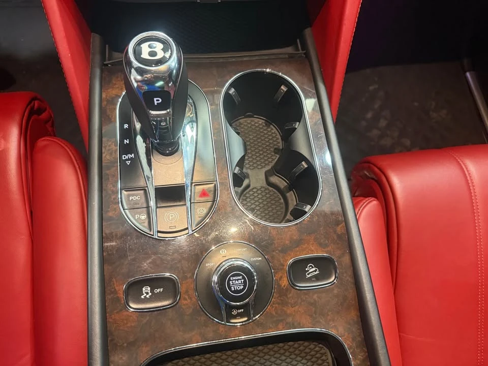 2019 Bentley Bentayga - Image 14 of 20