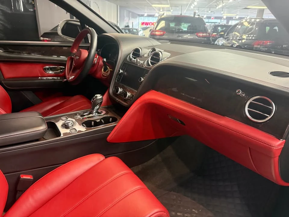2019 Bentley Bentayga - Image 9 of 20