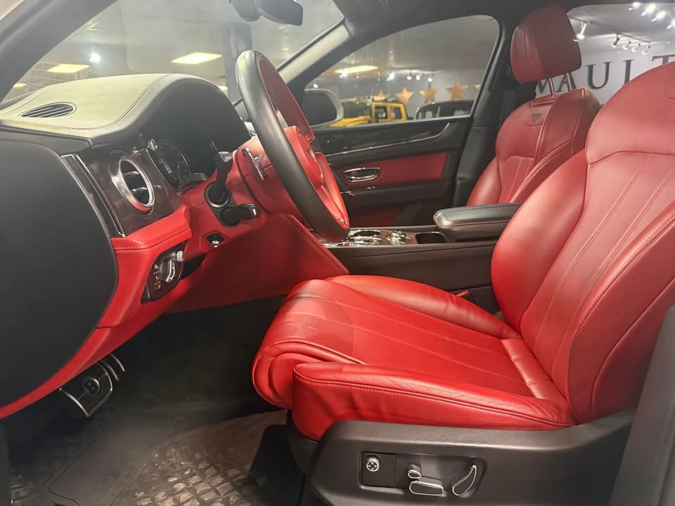 2019 Bentley Bentayga - Image 11 of 20