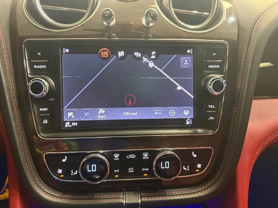 2019 Bentley Bentayga - Image 19 of 20