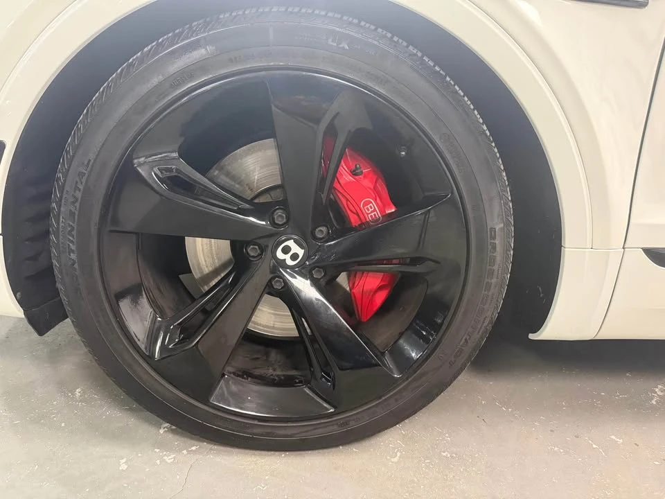 2019 Bentley Bentayga - Image 2 of 20