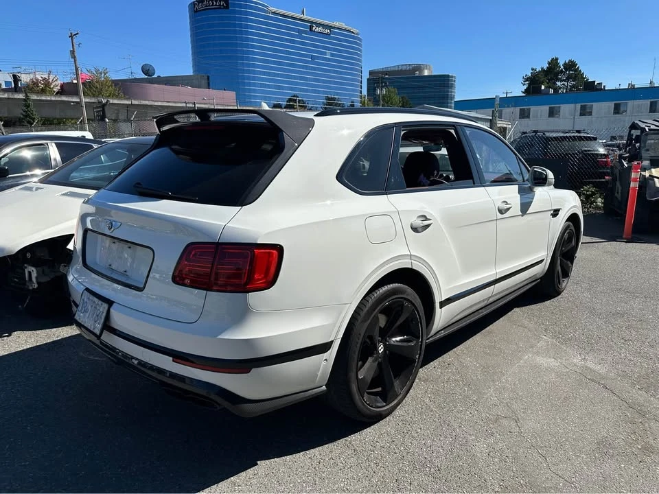 2019 Bentley Bentayga - Image 3 of 17