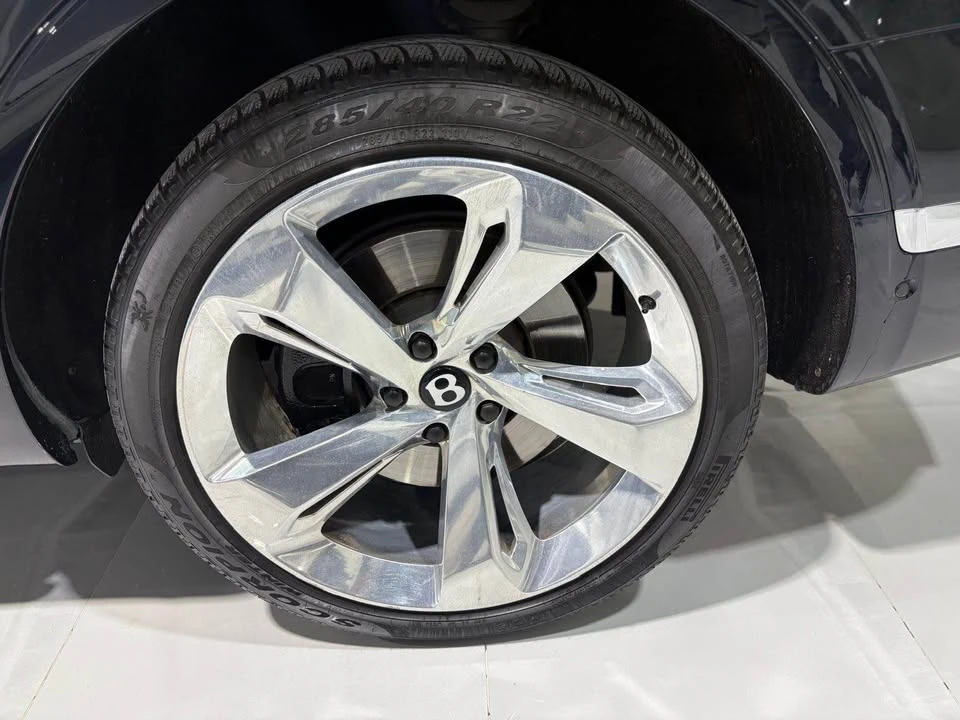 2019 Bentley Bentayga - Image 13 of 13