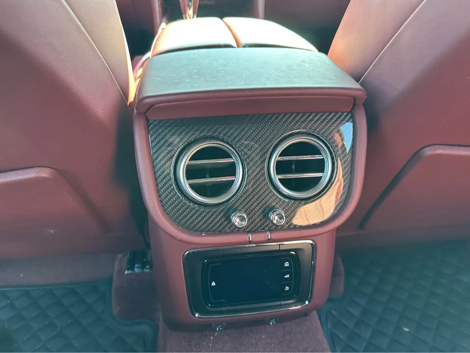 2019 Bentley Bentayga - Image 14 of 17