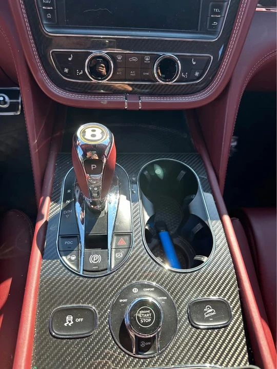 2019 Bentley Bentayga - Image 13 of 17