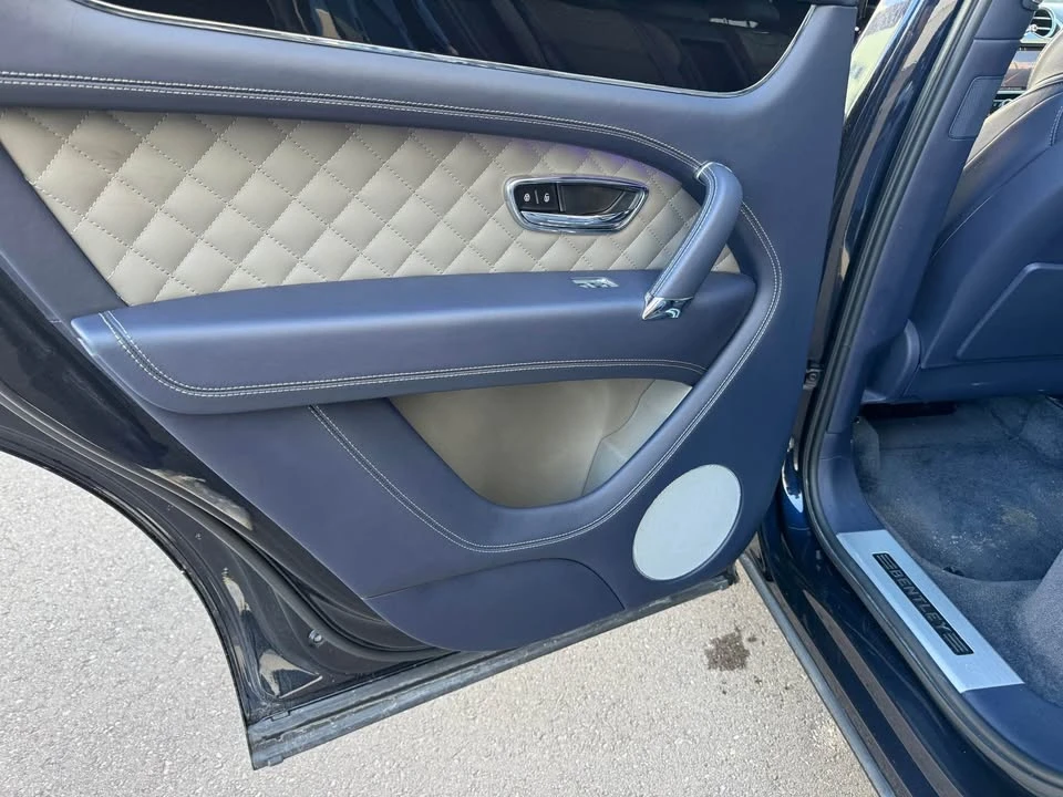 2019 Bentley Bentayga - Image 12 of 20
