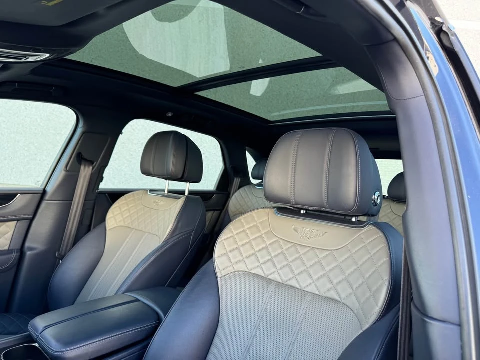 2019 Bentley Bentayga - Image 10 of 20