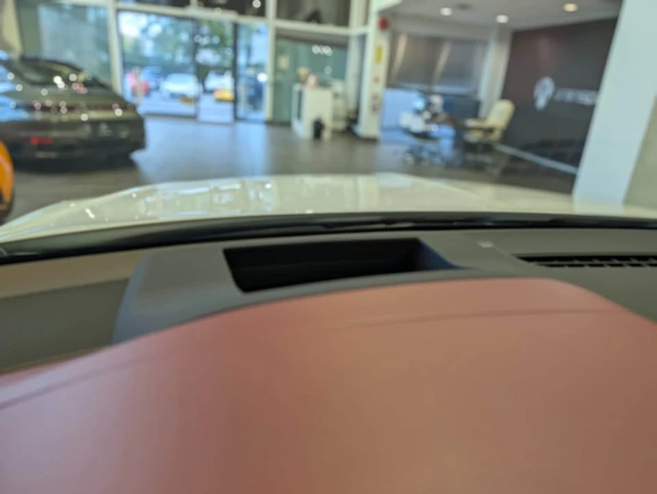 2019 Bentley Bentayga - Image 15 of 20