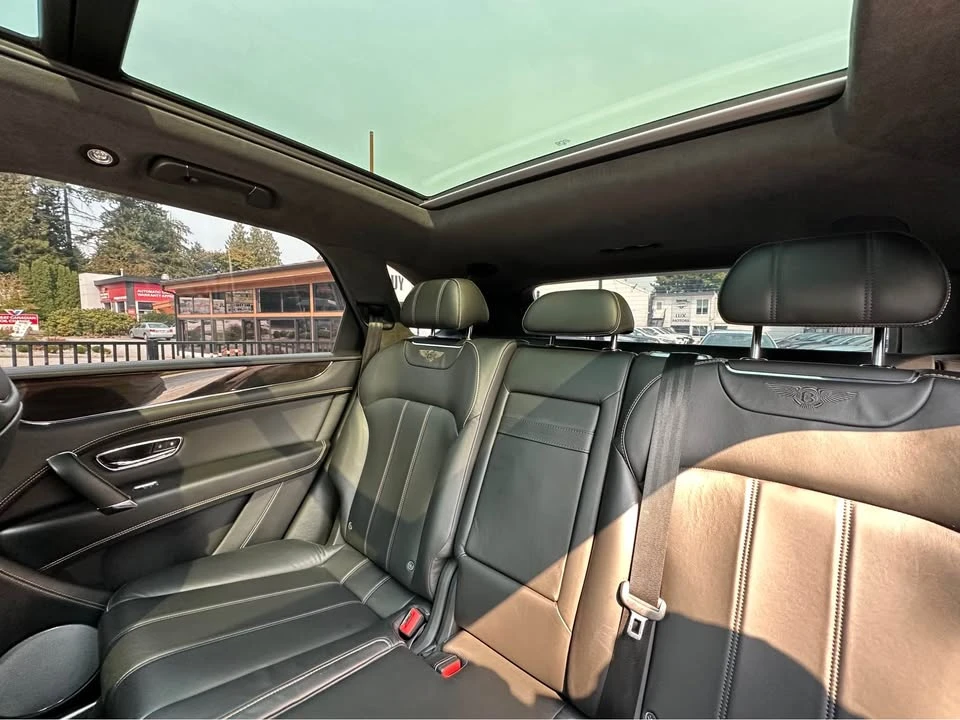 2019 Bentley Bentayga - Image 10 of 20