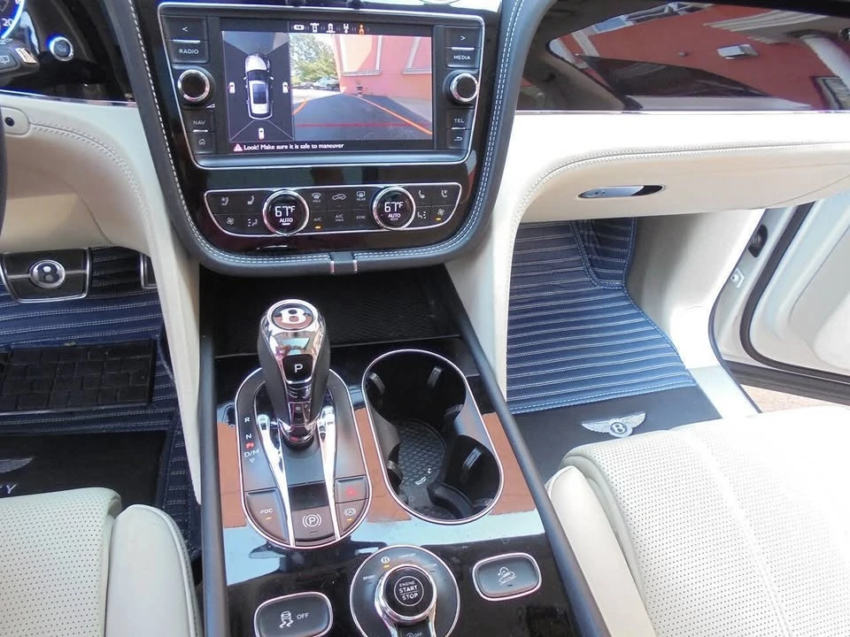 2019 Bentley Bentayga - Image 15 of 20
