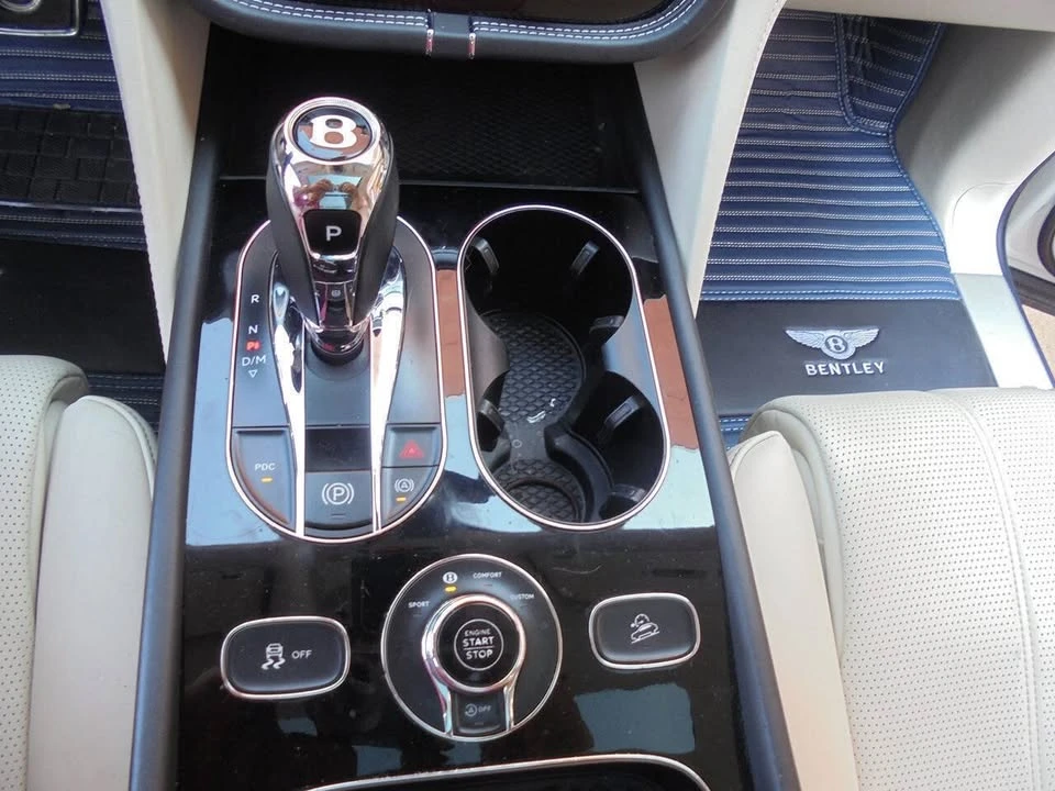 2019 Bentley Bentayga - Image 17 of 20