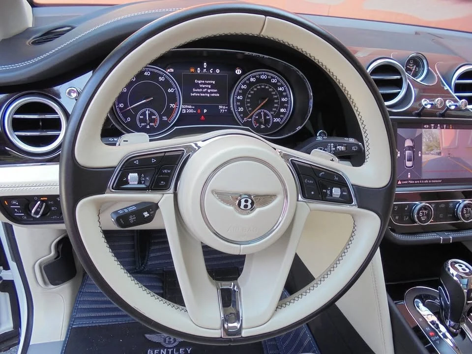 2019 Bentley Bentayga - Image 14 of 20