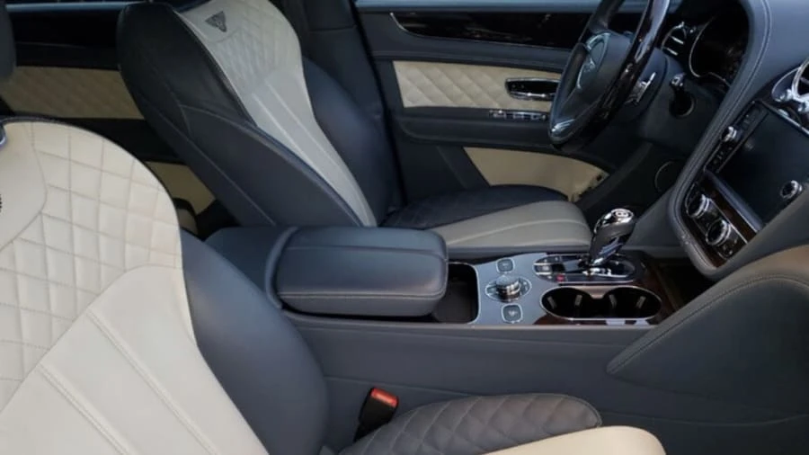 2019 Bentley Bentayga - Image 6 of 11