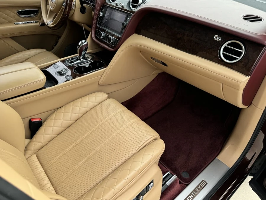 2019 Bentley Bentayga - Image 10 of 12