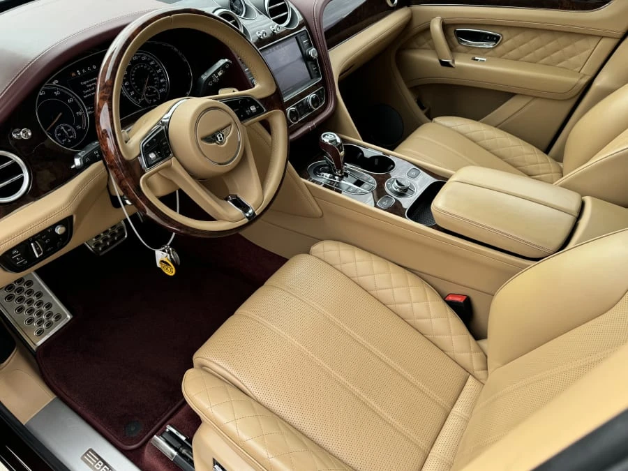 2019 Bentley Bentayga - Image 6 of 12