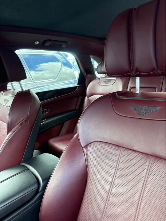 2019 Bentley Bentayga - Image 7 of 13