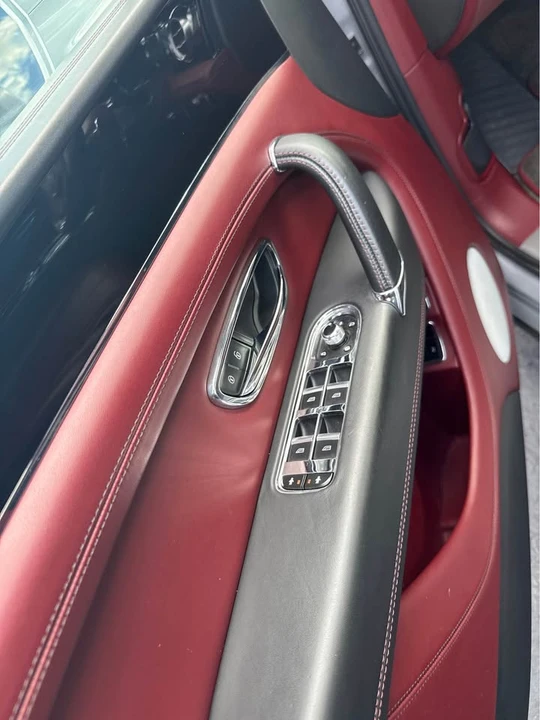 2019 Bentley Bentayga - Image 9 of 13