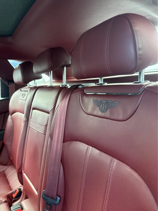 2019 Bentley Bentayga - Image 12 of 13