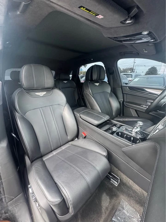 2019 Bentley Bentayga - Image 10 of 11