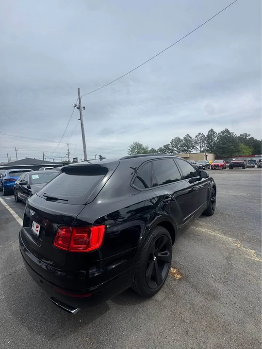 2019 Bentley Bentayga - Image 2 of 11
