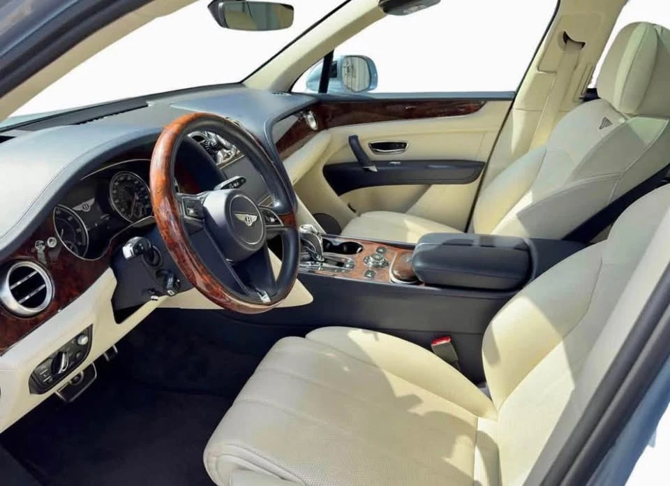 2019 Bentley Bentayga - Image 6 of 18