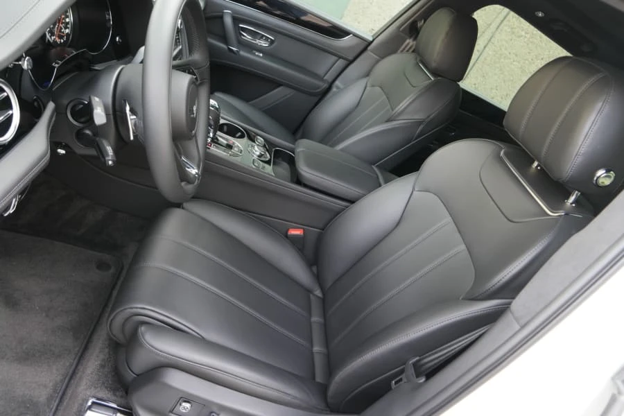 2019 Bentley Bentayga - Image 3 of 8