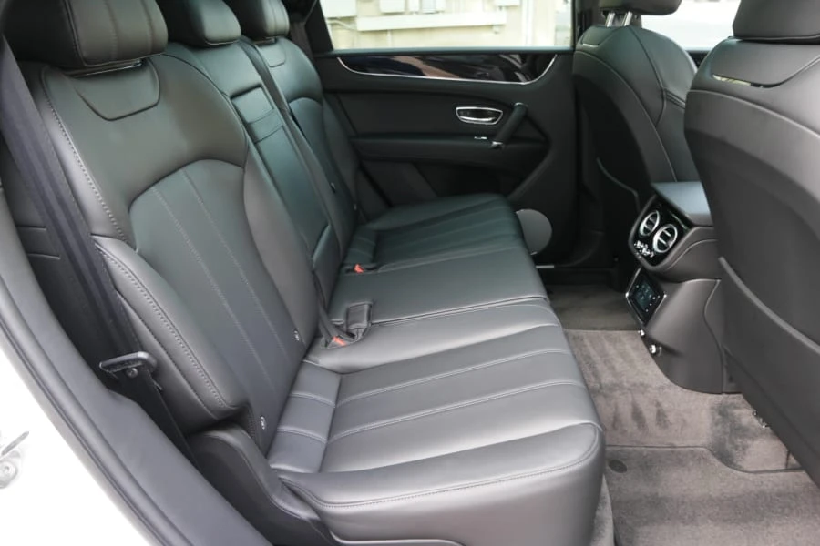 2019 Bentley Bentayga - Image 6 of 8