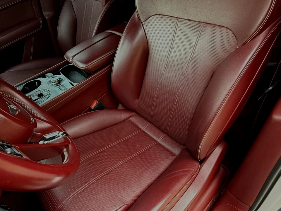 2019 Bentley Bentayga - Image 14 of 25