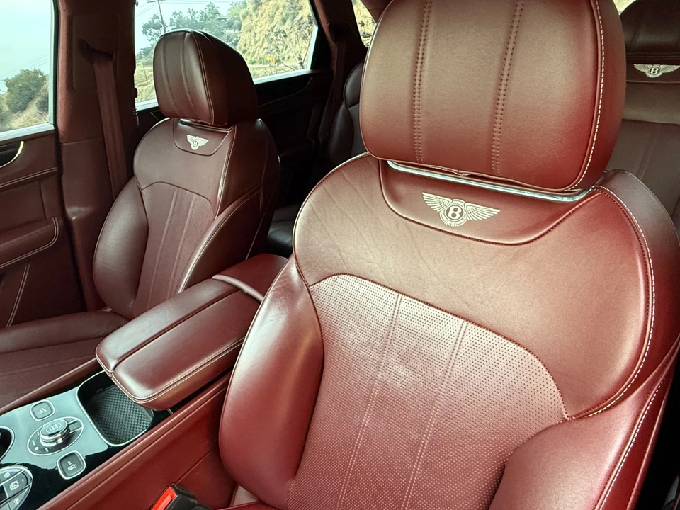 2019 Bentley Bentayga - Image 13 of 25
