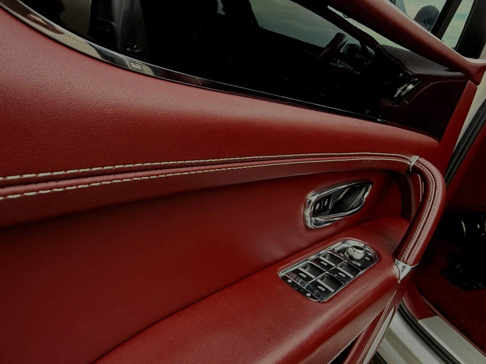 2019 Bentley Bentayga - Image 15 of 25