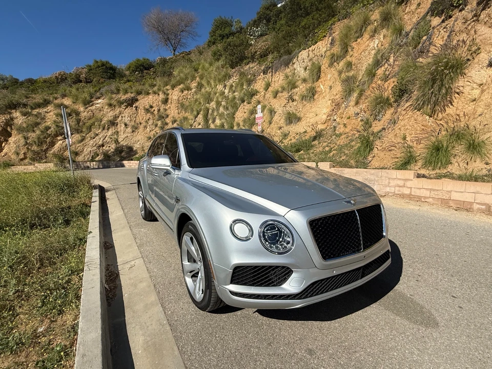 2019 Bentley Bentayga - Image 5 of 25