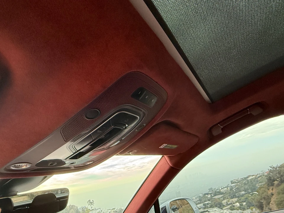 2019 Bentley Bentayga - Image 16 of 25